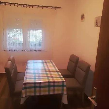 Apartman Lucija Appartement *
